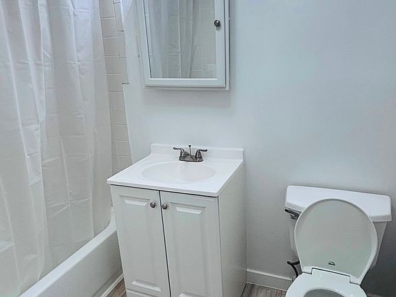 5th image of 35 Roughan St