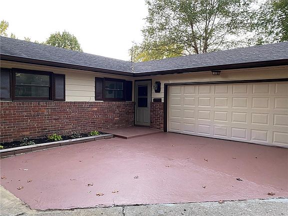4th image of 5615 Hollister Dr
