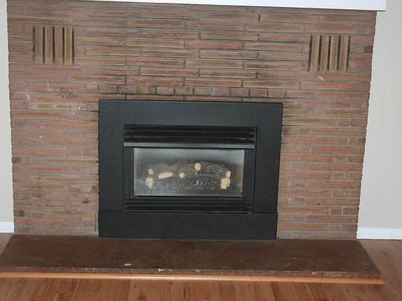 4th image of 21313 Plaza Dr