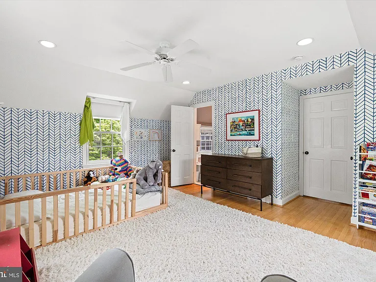 3701 Blackthorn Ct — Photo 21