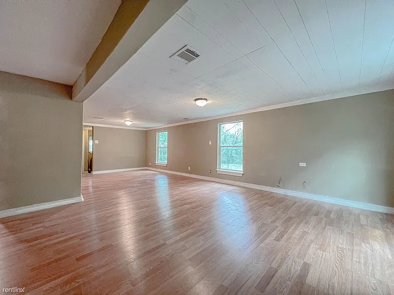636 N Wilcox St — Photo 11