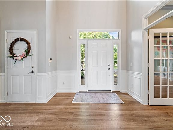4th image of 6563 Bainbridge Way