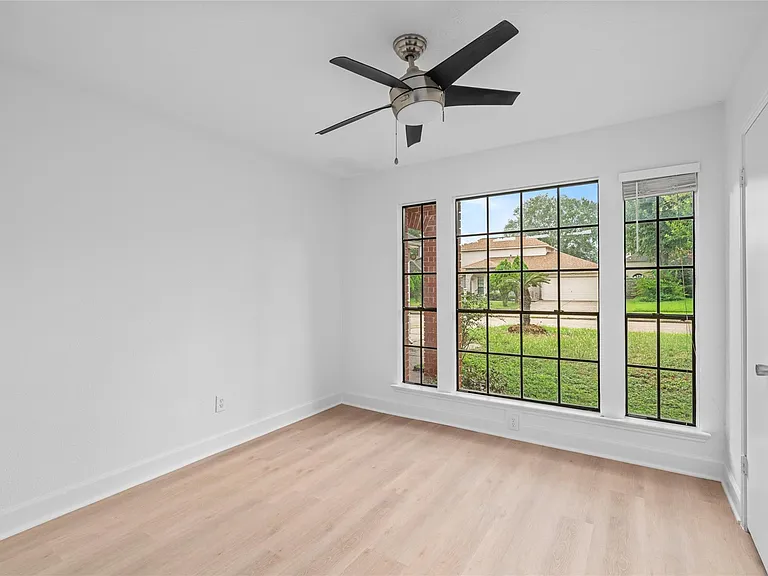 22514 Round Valley Dr — Photo 23