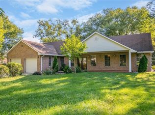 103 15th Ave SW, Altoona, IA 50009