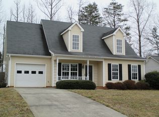 4211 Meredith Woods Ln, Winston Salem, NC 27107