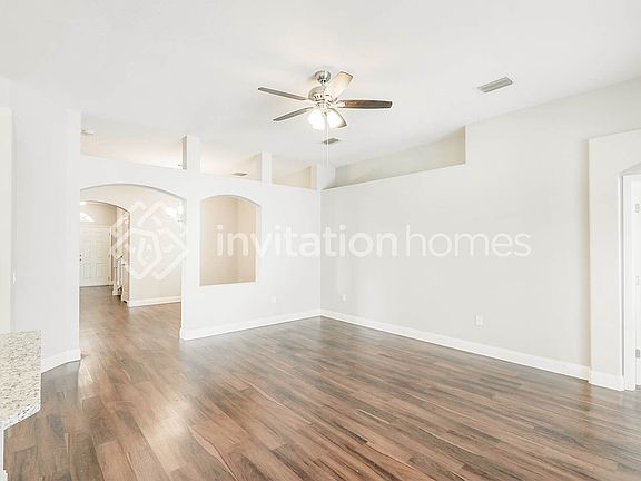 3rd image of 34451 Windknob Ct