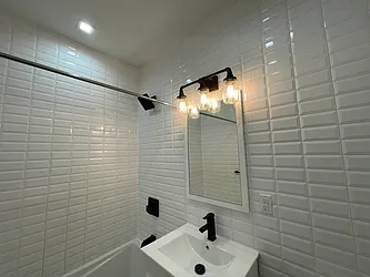 Rented by Tapiro Realty