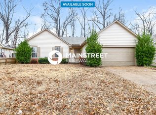 4672 Crestfield Rd, Millington, TN 38053