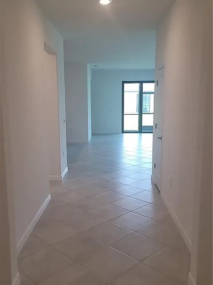 3389 Menores Way — Photo 3