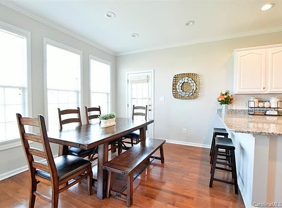 5th image of 514 White Dove Ct