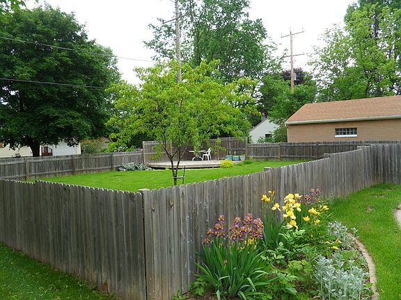 Fenced Yard