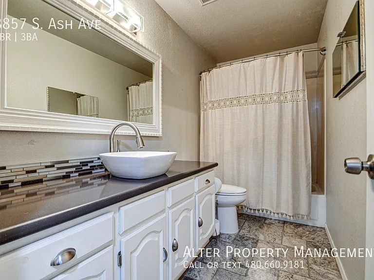 8857 S Ash Ave — Photo 19