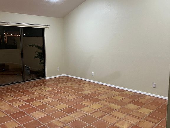 4th image of 108 Sunflower Ave