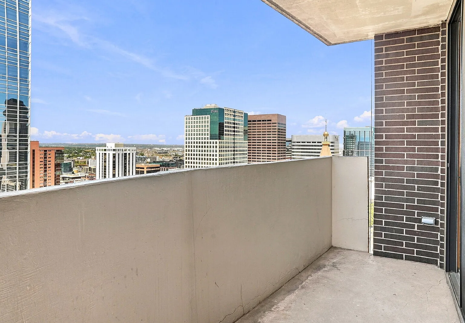 1 bed, 1.0 bath, 643 sqft, $1,496 — Photo 1