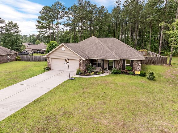 3rd image of 241 Lost Orchard Dr