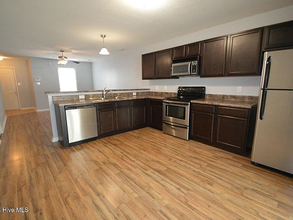 4th image of 143 Glen Cannon Dr