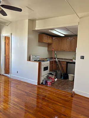 Rented by Farran & Associates | media 2