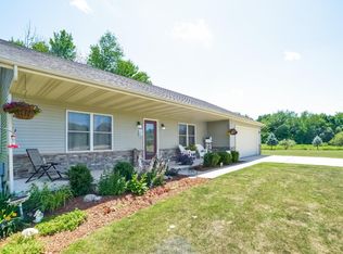 13496 Olin Meadows Ct, Sparta, MI 49345