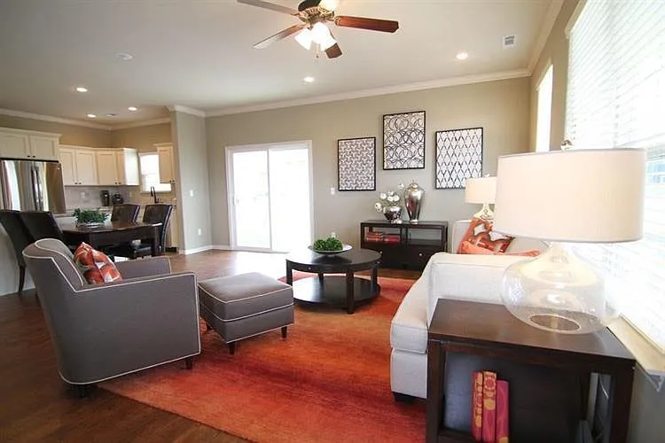 4171 W Marlowe Ln — Photo 3