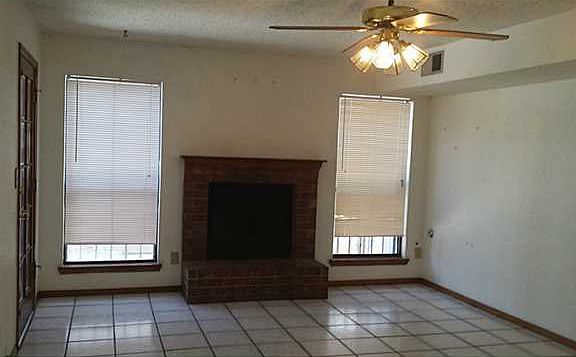 3rd image of 11761 McAuliffe Dr