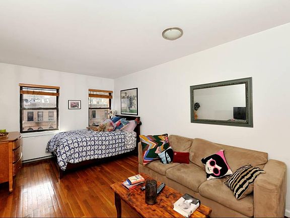 5th image of 186 W 80th St APT 5E