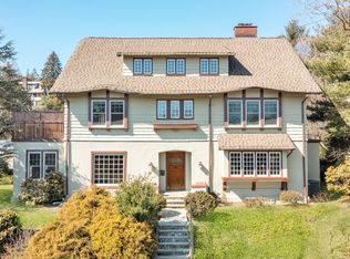 33 Haussler Ter, Clifton, NJ 07013