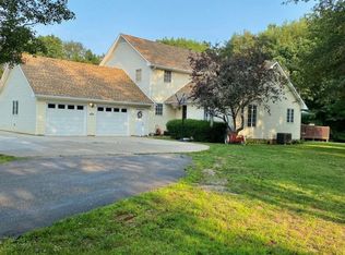 2781 Cora Mill Rd, Gallipolis, OH 45631