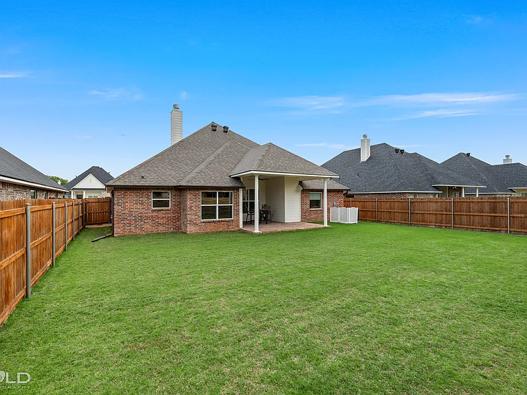 304 Prien Lake Loop — Photo 11