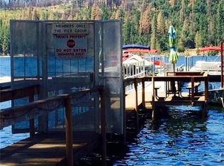 53696 Acorn Rd, Bass Lake, CA 93604