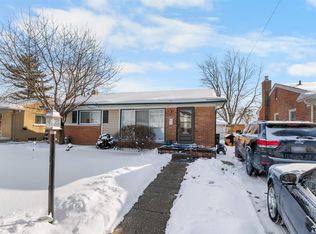 22137 Haskell St, Taylor, MI 48180