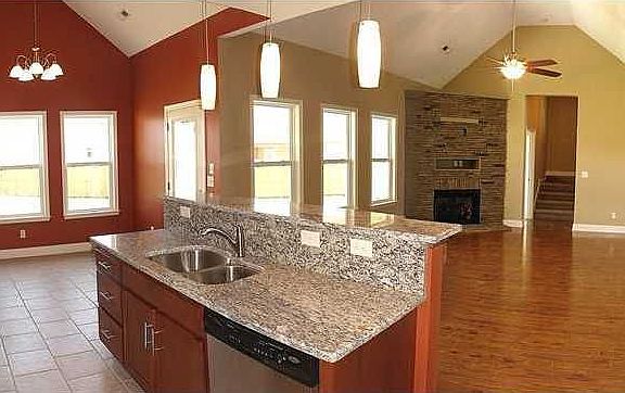 4th image of 2496 Waterhaven Dr