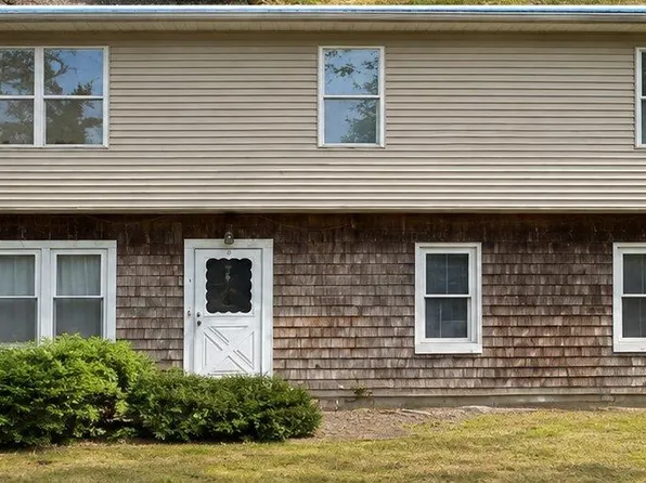 7 Gaynor Road, Centereach, NY 11720
