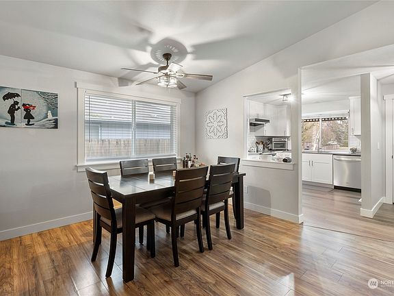 5th image of 424 2nd Avenue NE
