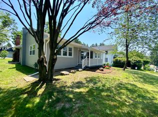 910 Lloyd St, Pittston, PA 18641