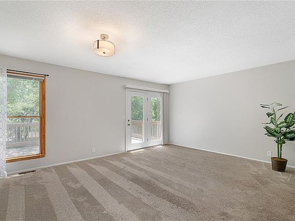 3rd image of 2416 Bryce Ct