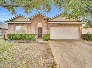 2755 Sun Rise Ln, Grand Prairie, TX 75052
