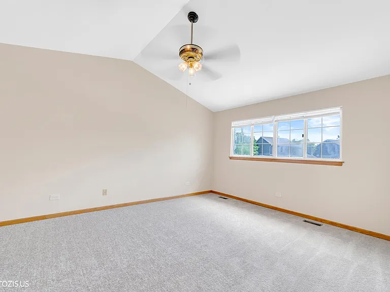 1906 Armwood Ln — Photo 26