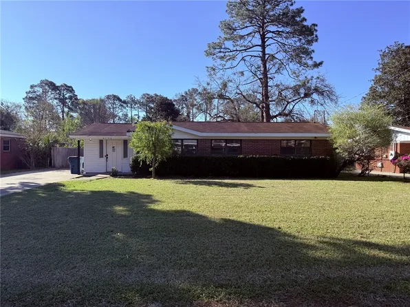 2706 Canary Dr, Brunswick, GA 31520