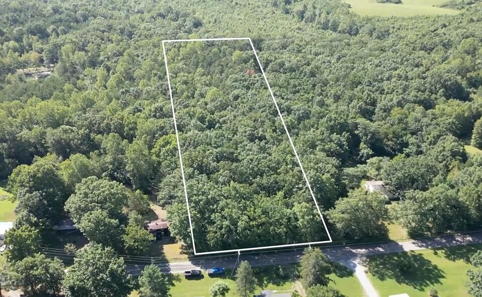 1st image of 240 Tabor Rd