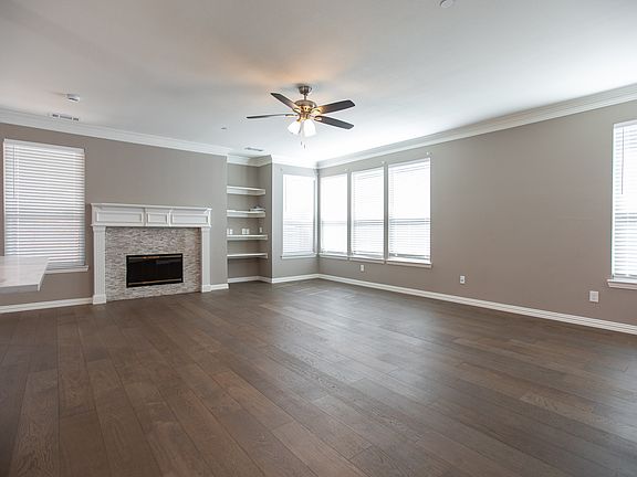 3rd image of 515 Southridge Way