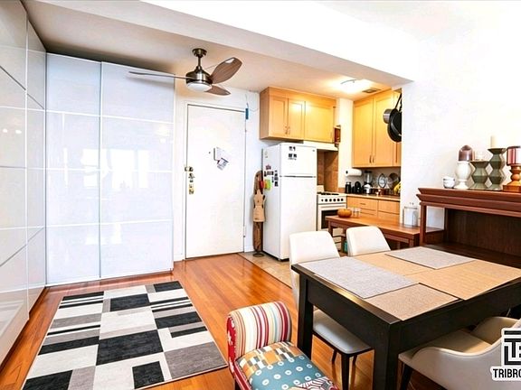 3rd image of 200 E 28th St APT 5F