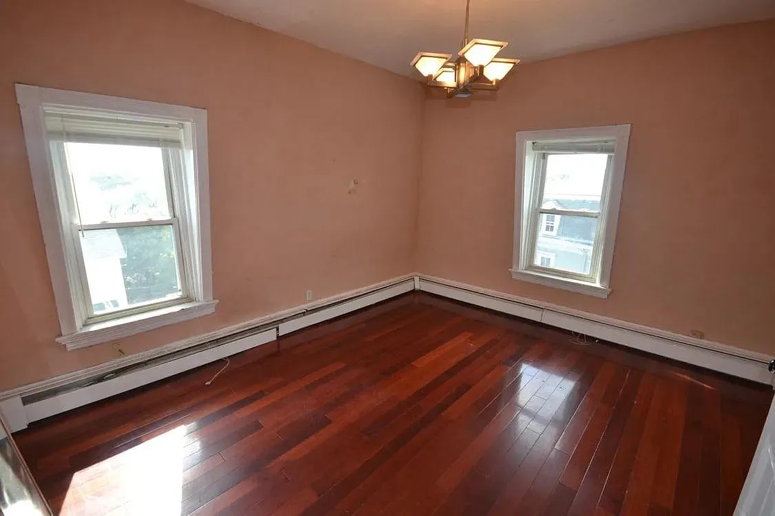 2 bed, 900 sqft, $2,000 — Photo 4