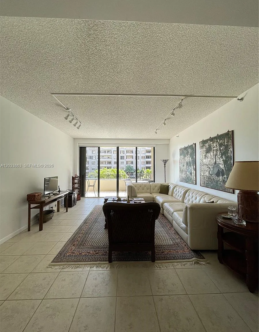 Key Colony No 2 Condo — Photo 4