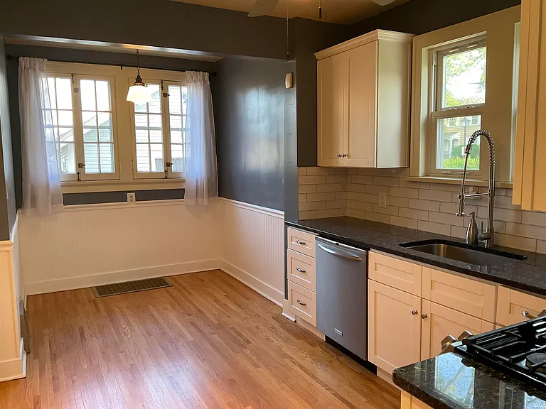 3621 Hoagland Ave — Photo 7