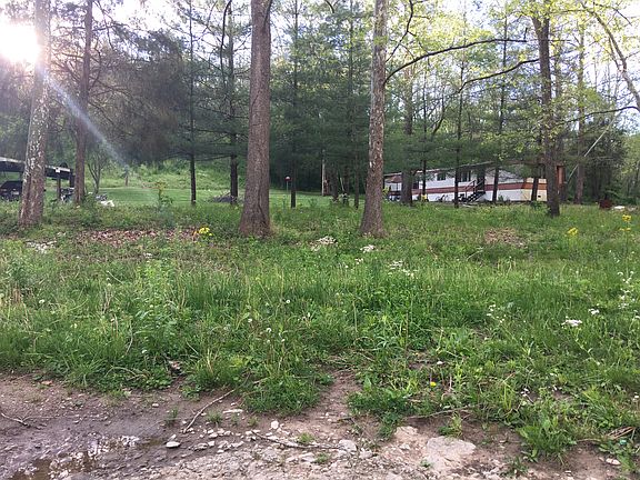 2nd image of 3070 Huddleston Ln