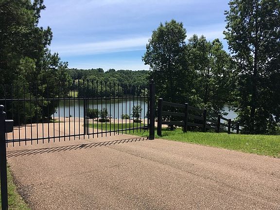 3rd image of 5031 Breamar Park Dr