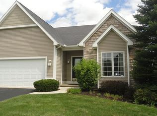 3253 Rivers Edge Dr, Perrysburg, OH 43551