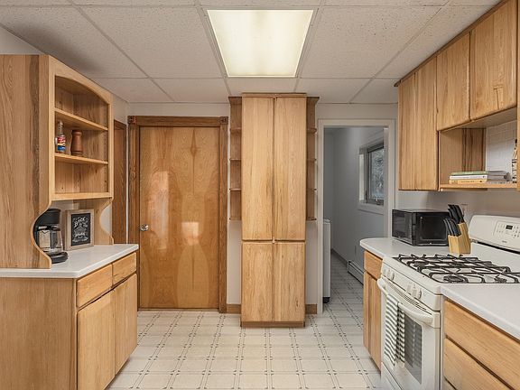 5th image of 2727 Riverview Dr