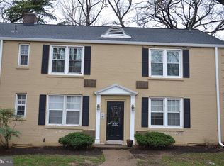 230 N Thomas St APT 1, Arlington, VA 22203