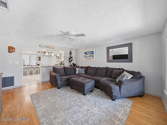 3rd image of 1515 Huntington Ln APT 127
